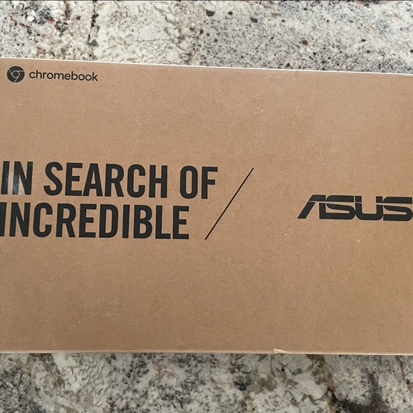 Asus 14 inch Chromebook Laptop - Picture 14 of 14